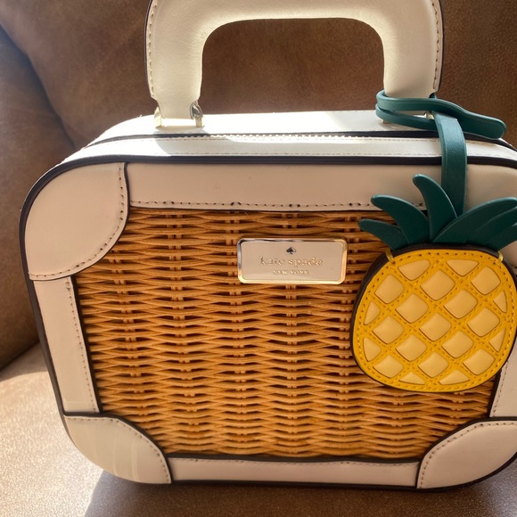 Kate spade rattan crossbody - Picture 2 of 3